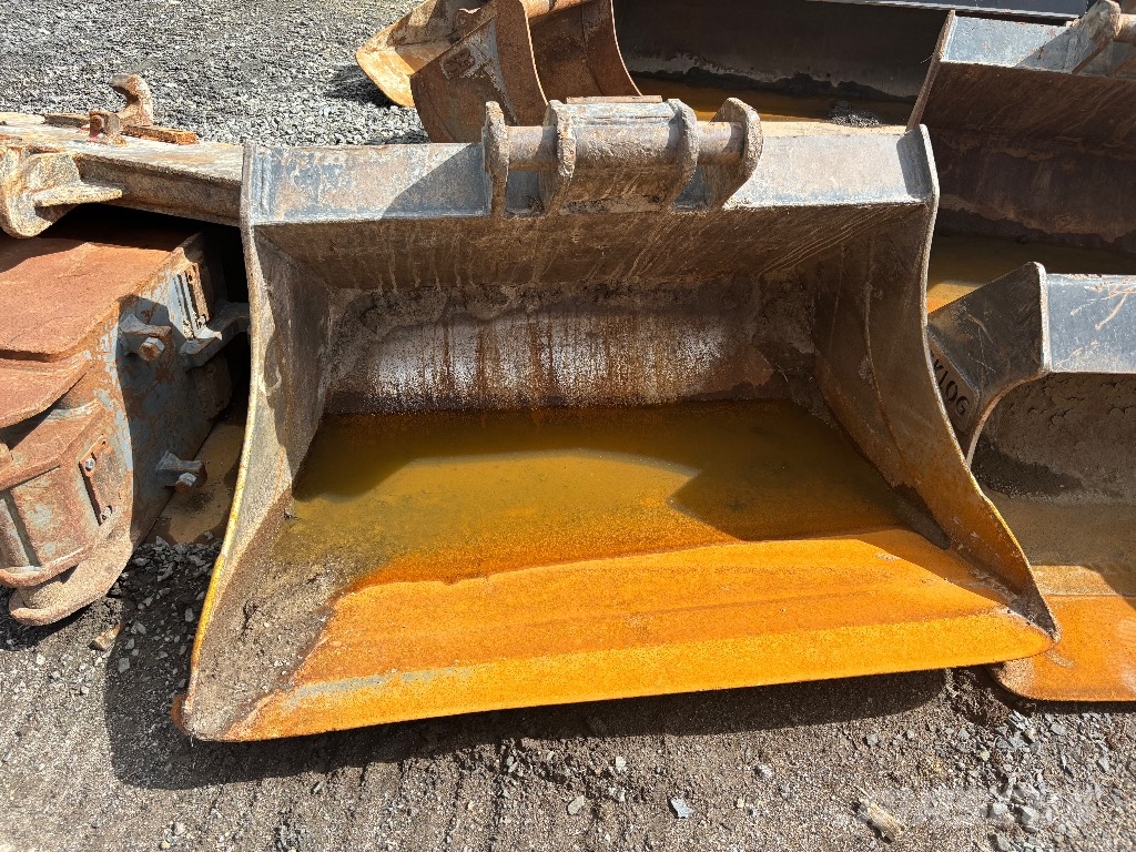 Doosan DX 160 LC / Kallistaja, 3 kauhaa, Uudet ketjut! Excavadoras sobre orugas
