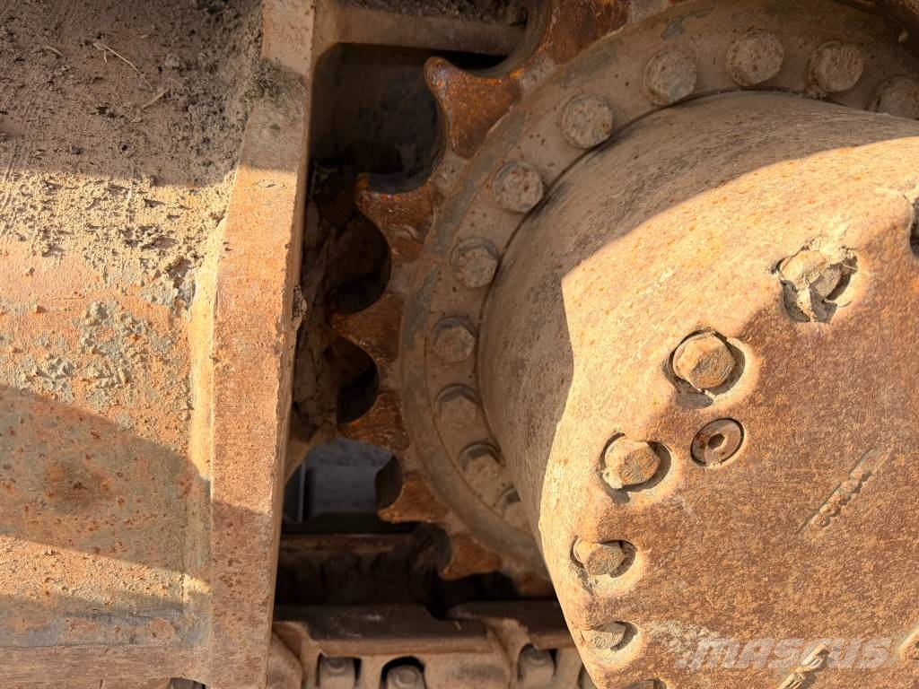 Volvo ECR 235 E Paletli ekskavatörler
