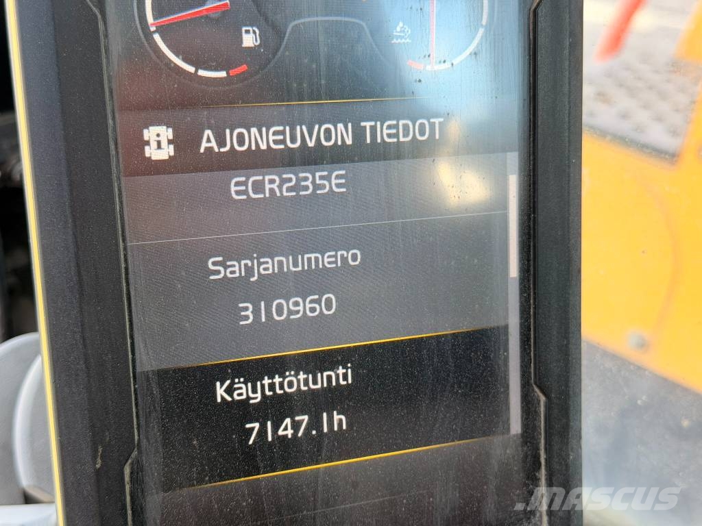Volvo ECR 235 E Paletli ekskavatörler