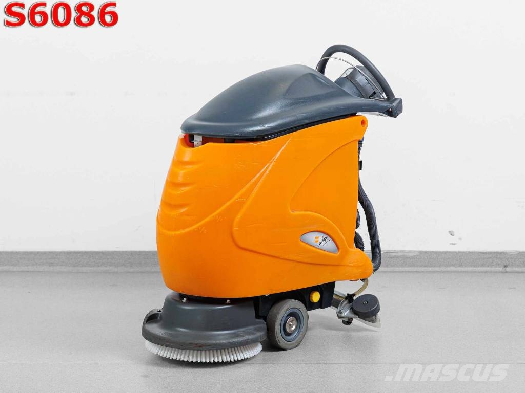 Taski Swingo 755 B - NEW BATTERIES Strojevi za čiščenje i ribanje podova