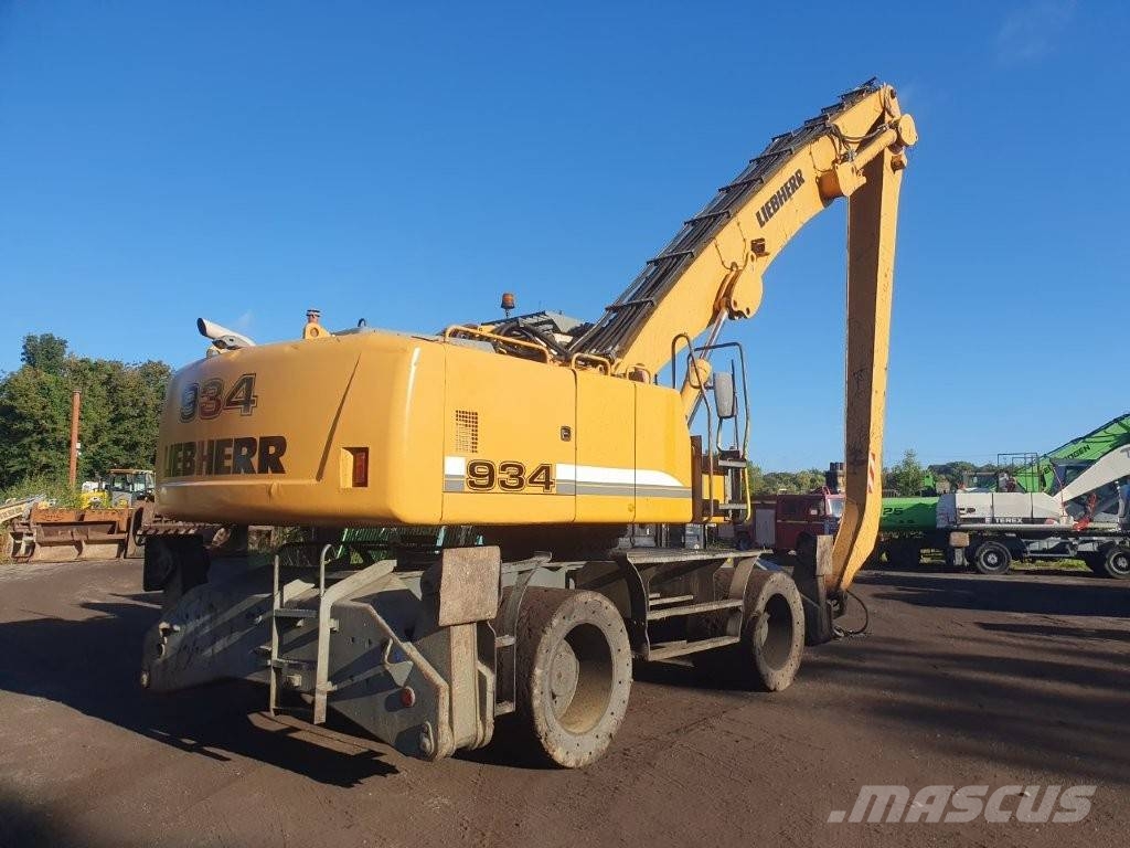 Liebherr A 934 C Manejadores de residuos industriales