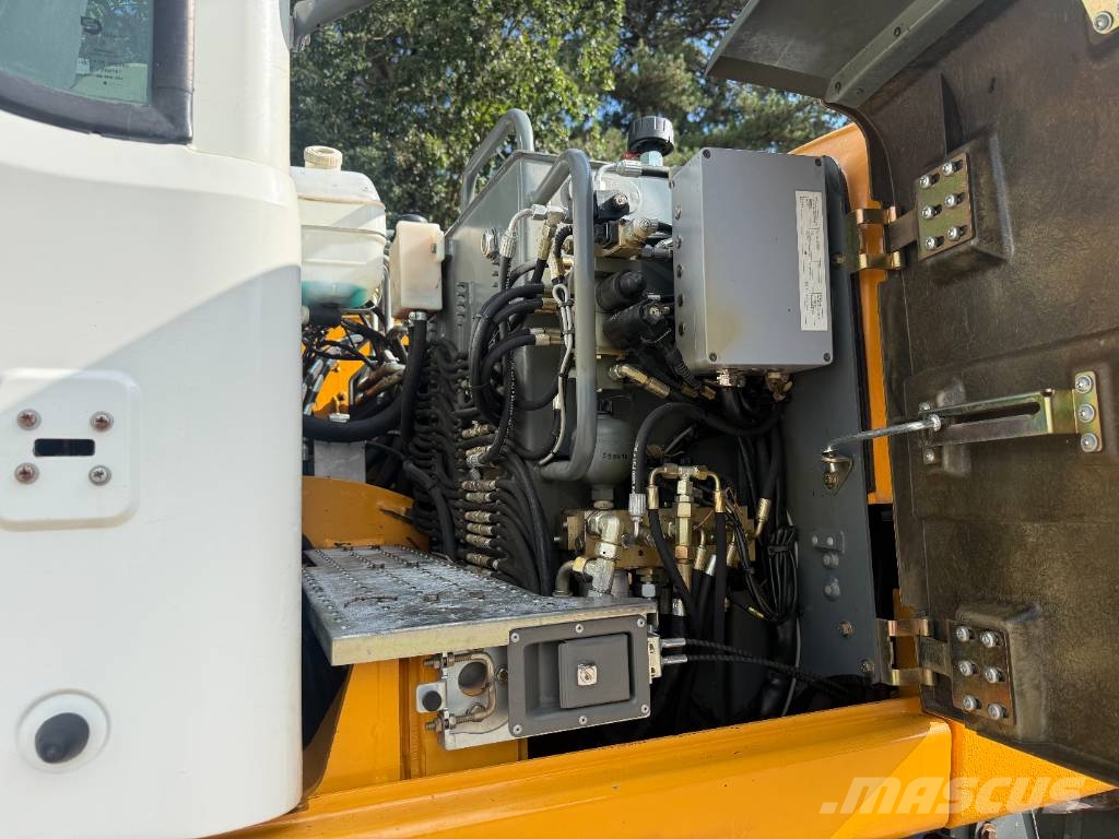 Liebherr A 314 Litronic Bagri na kolesih