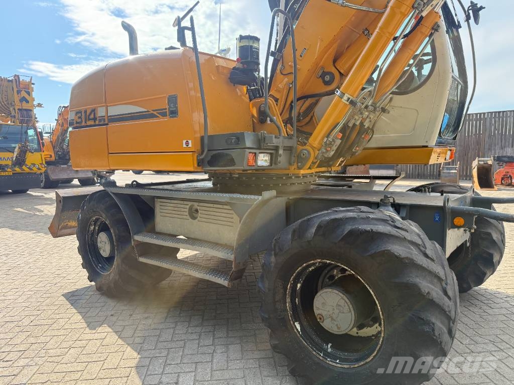 Liebherr A 314 Litronic Bagri na kolesih