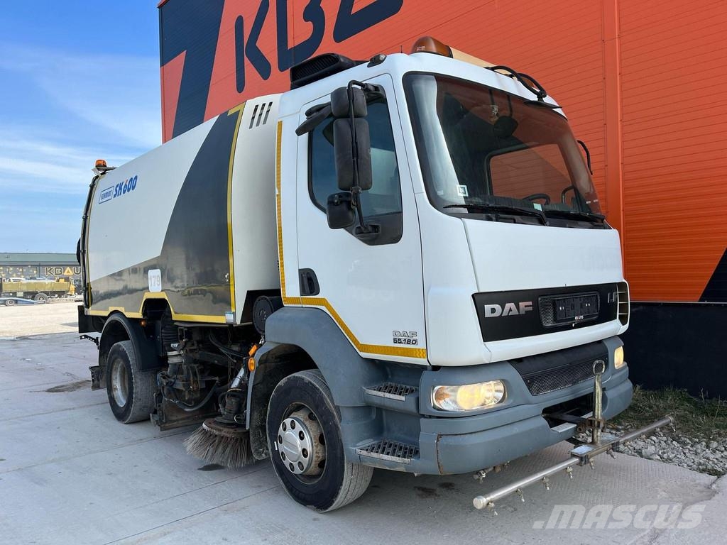 DAF LF 55.180 4x2 Schmidt SK 600 Dual LP Підмітальні машини