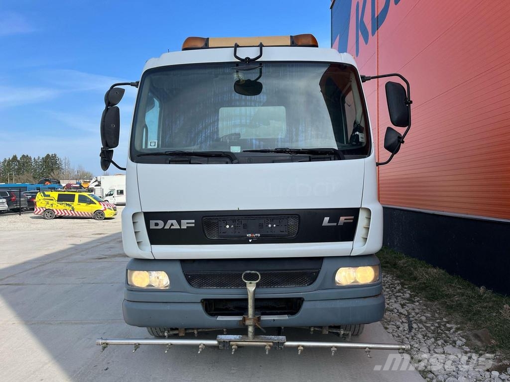 DAF LF 55.180 4x2 Schmidt SK 600 Dual LP Підмітальні машини