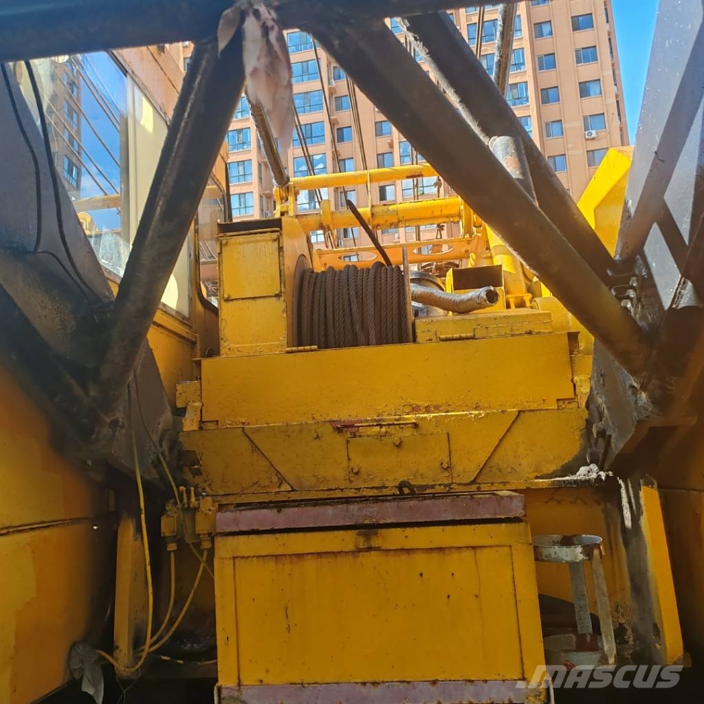 Hitachi KH180 Lánctalpas daruk