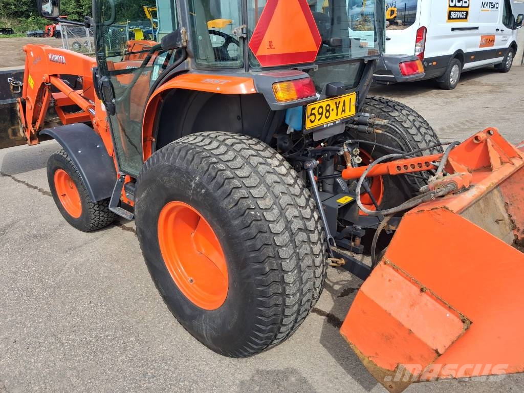 Kubota L2-602 Tractores compactos