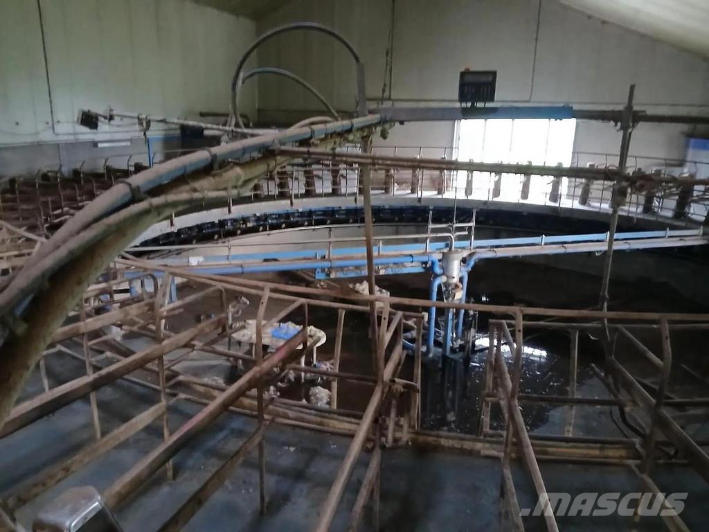 Complete barn Muu farmitehnika ja tarvikud