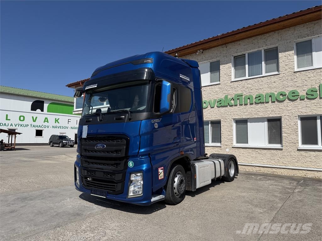 Ford F séria VIN 449 Vetopöytäautot