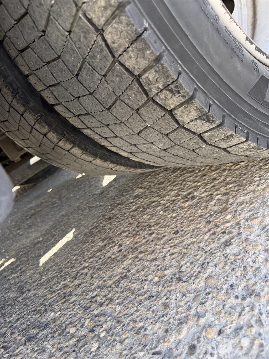 Ford F séria VIN 449 Vetopöytäautot