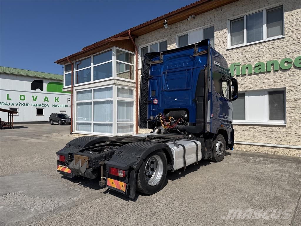 Ford F séria VIN 449 Vetopöytäautot