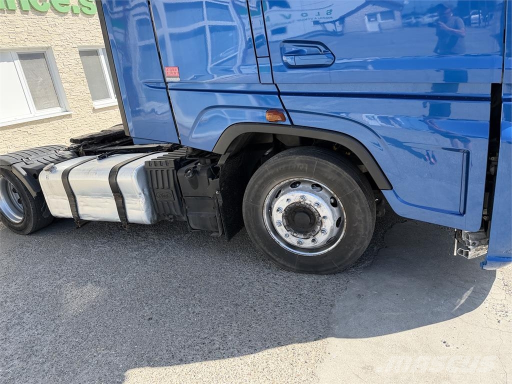 Ford F séria VIN 449 Vetopöytäautot