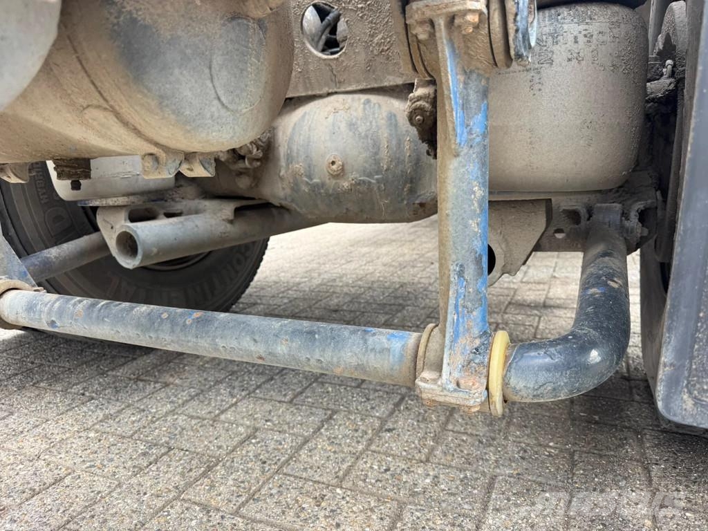 MAN 18 **18.232-BELGIAN TRUCK-HOOK+CRANE** Camiones polibrazo