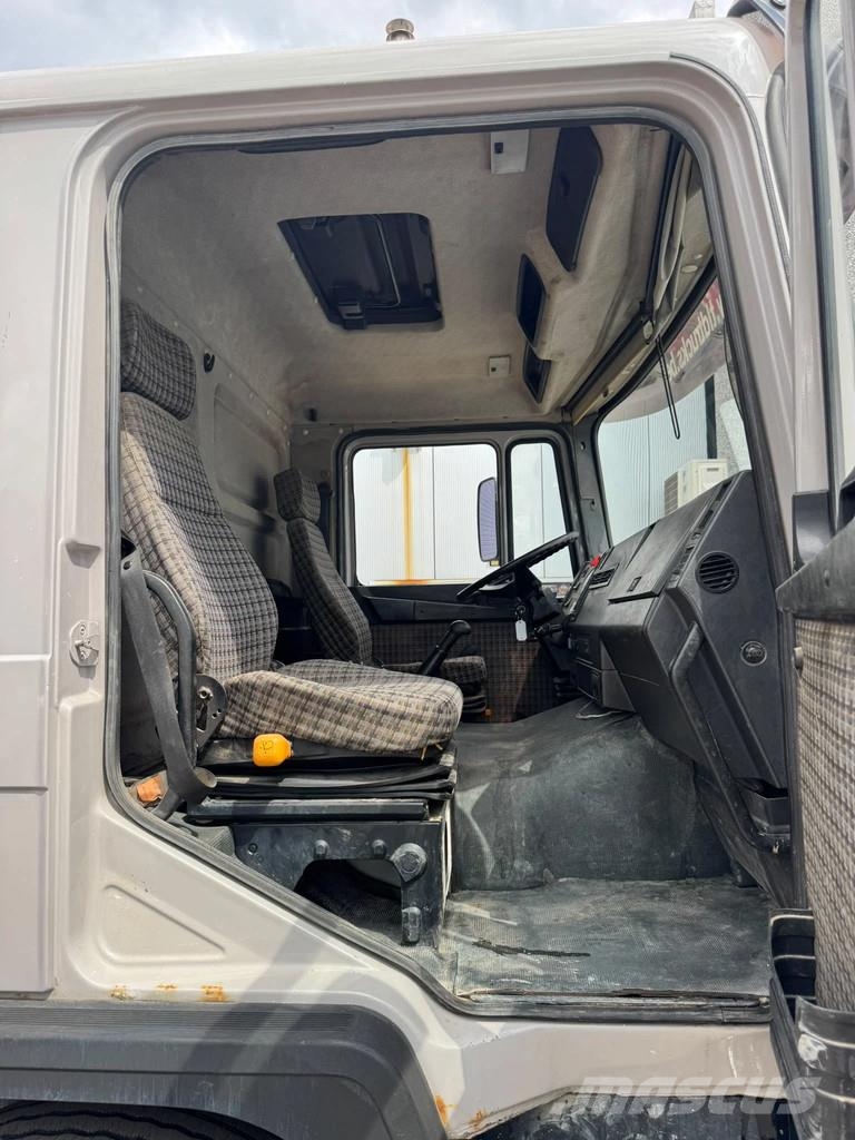 MAN 18 **18.232-BELGIAN TRUCK-HOOK+CRANE** Camiones polibrazo