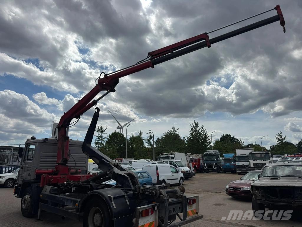 MAN 18 **18.232-BELGIAN TRUCK-HOOK+CRANE** Camiones polibrazo