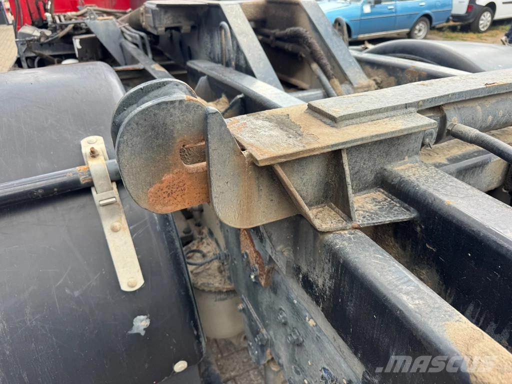 MAN 18 **18.232-BELGIAN TRUCK-HOOK+CRANE** Camiones polibrazo