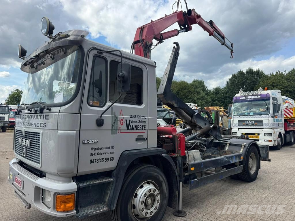 MAN 18 **18.232-BELGIAN TRUCK-HOOK+CRANE** Camiones polibrazo