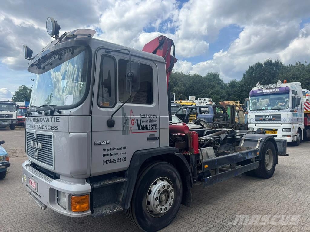 MAN 18 **18.232-BELGIAN TRUCK-HOOK+CRANE** Camiones polibrazo