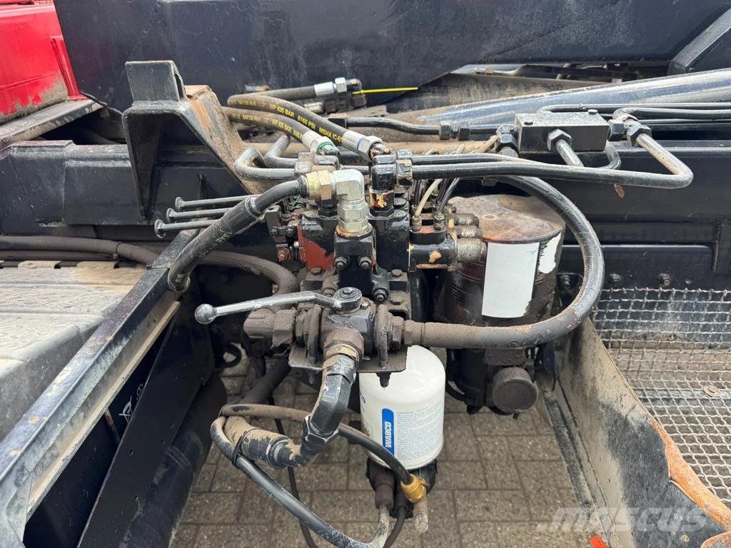 MAN 18 **18.232-BELGIAN TRUCK-HOOK+CRANE** Camiones polibrazo