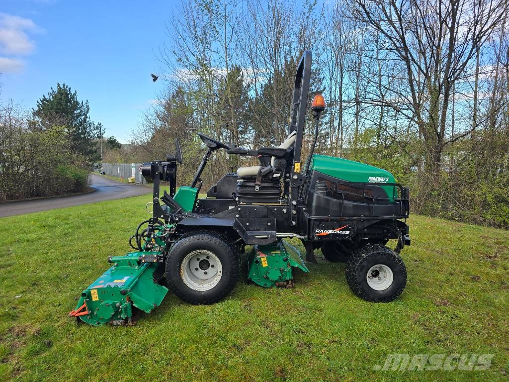Ransomes Parkway3 FLAIL MOWER ركوب الحشائش