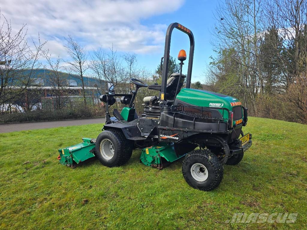Ransomes Parkway3 FLAIL MOWER ركوب الحشائش
