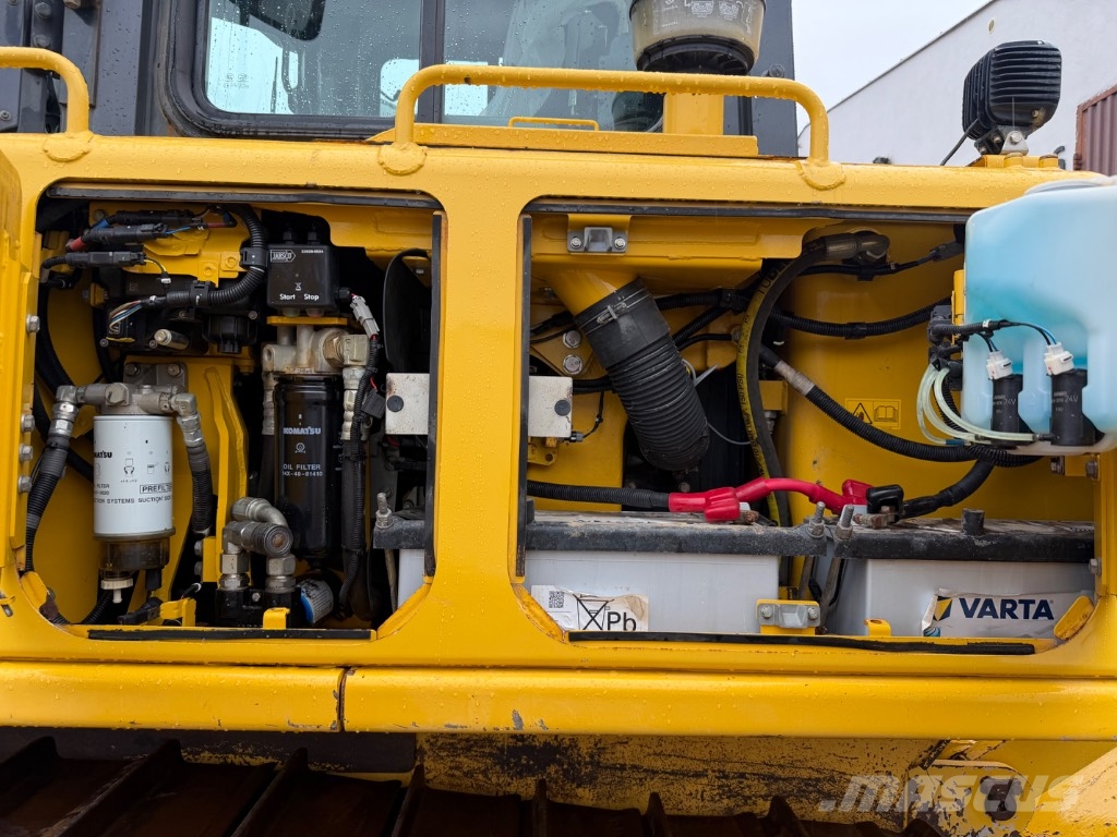 Komatsu D 65 PX-18 Buldozer sobre oruga