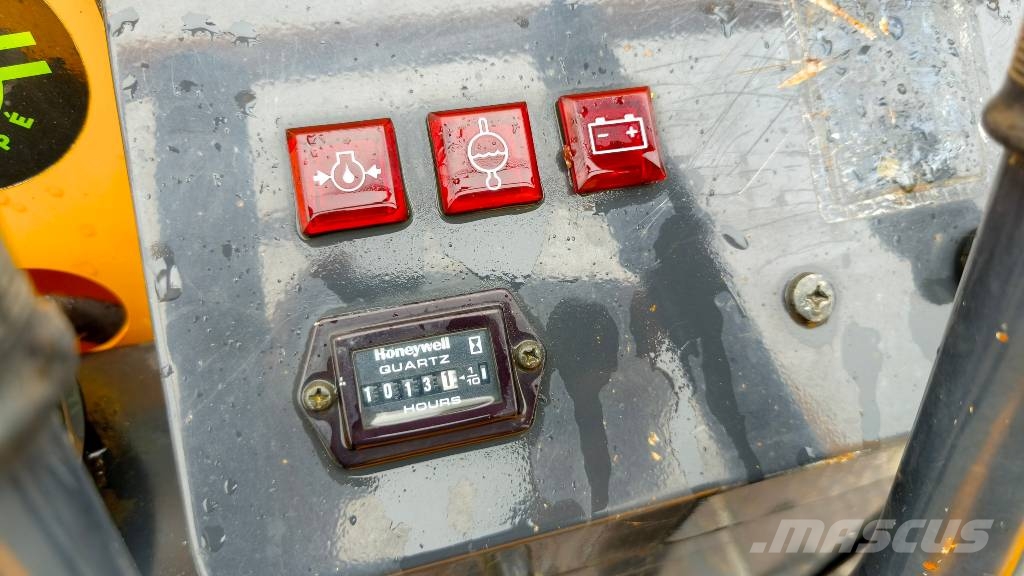 Yanmar C 12 R-B Гусеничні самоскиди