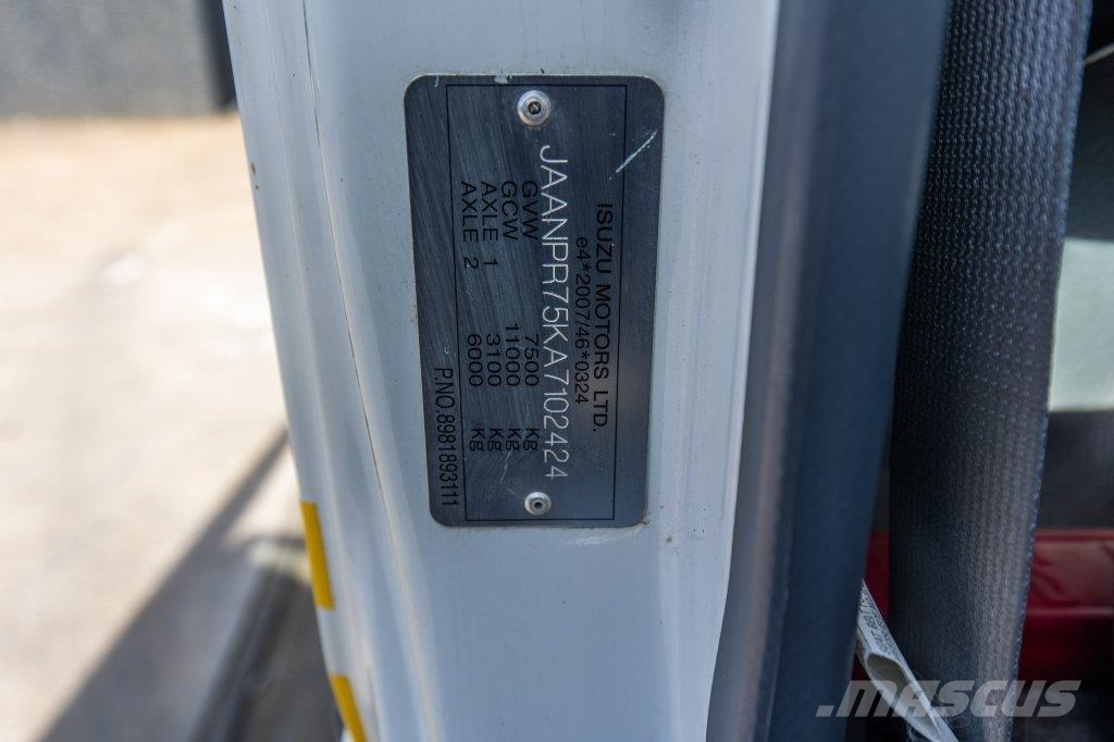 Isuzu NPR 75 Vlečna vozila za tovornjake