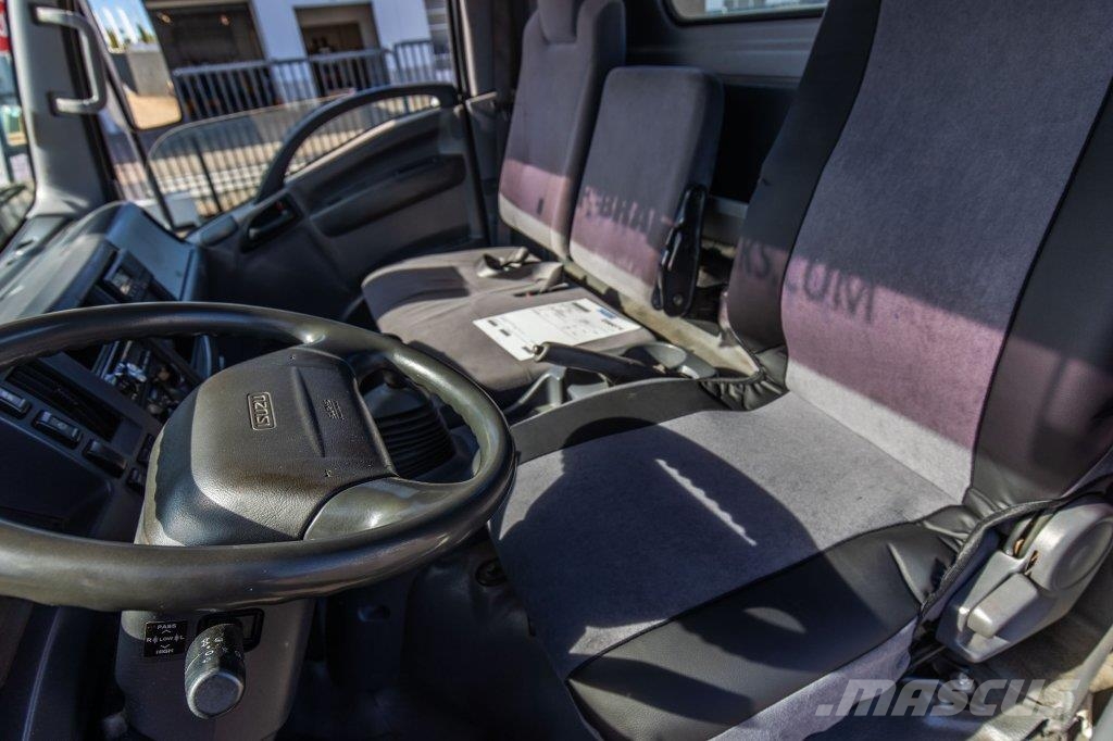 Isuzu NPR 75 Vlečna vozila za tovornjake