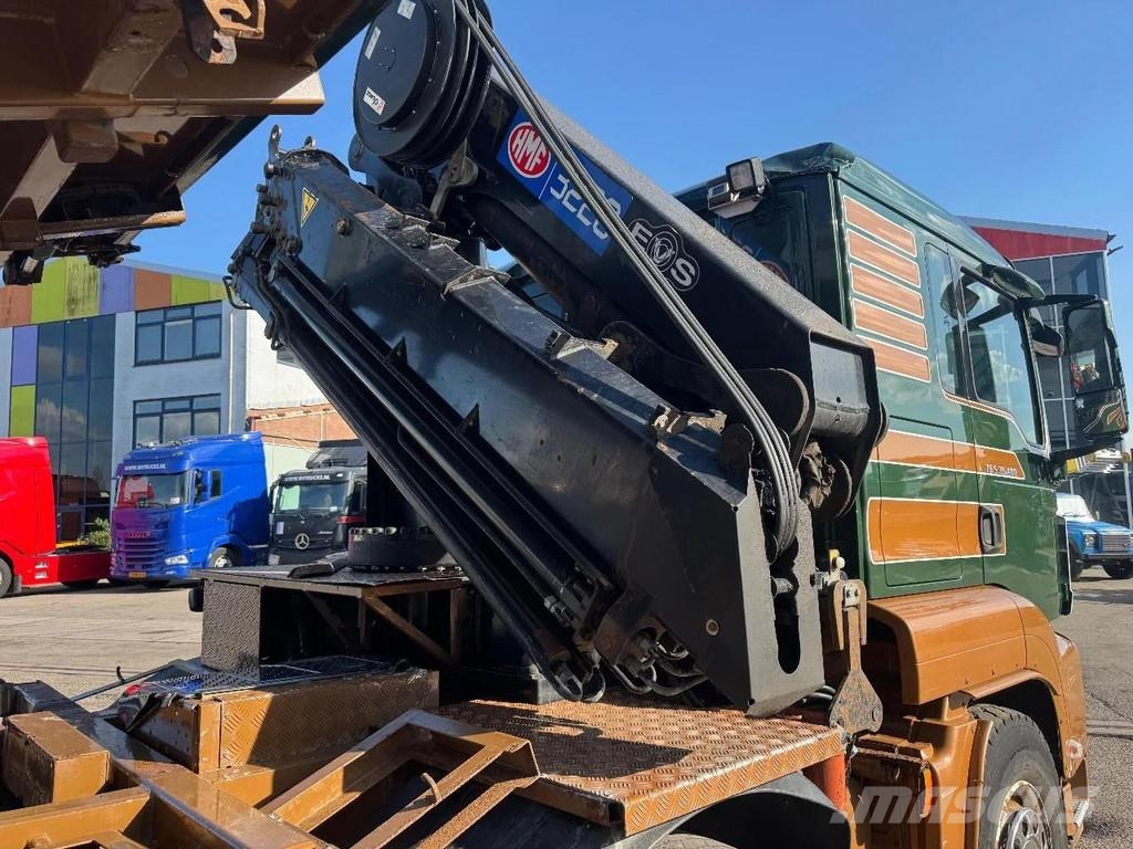 MAN TGS 35.480 8X2 KIPPER + HMF 3220-K6 + REMOTE CONTR Tipper trucks