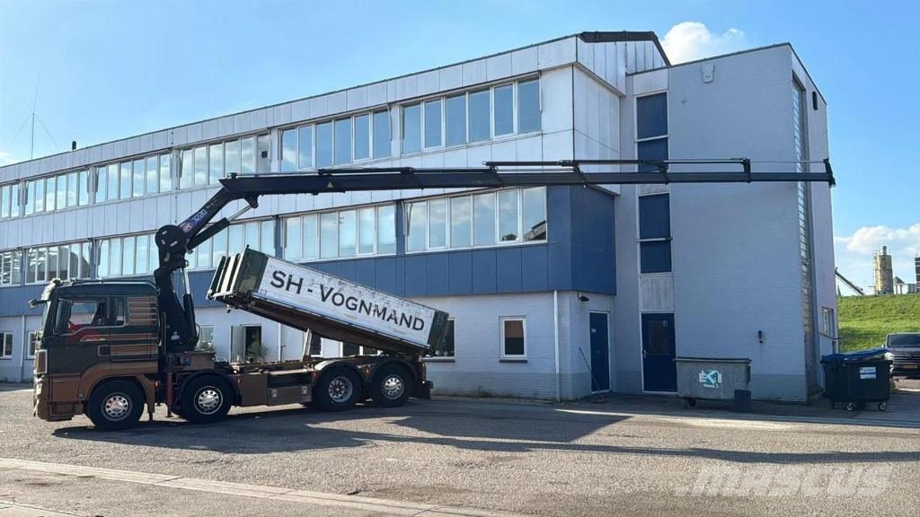 MAN TGS 35.480 8X2 KIPPER + HMF 3220-K6 + REMOTE CONTR Tipper trucks