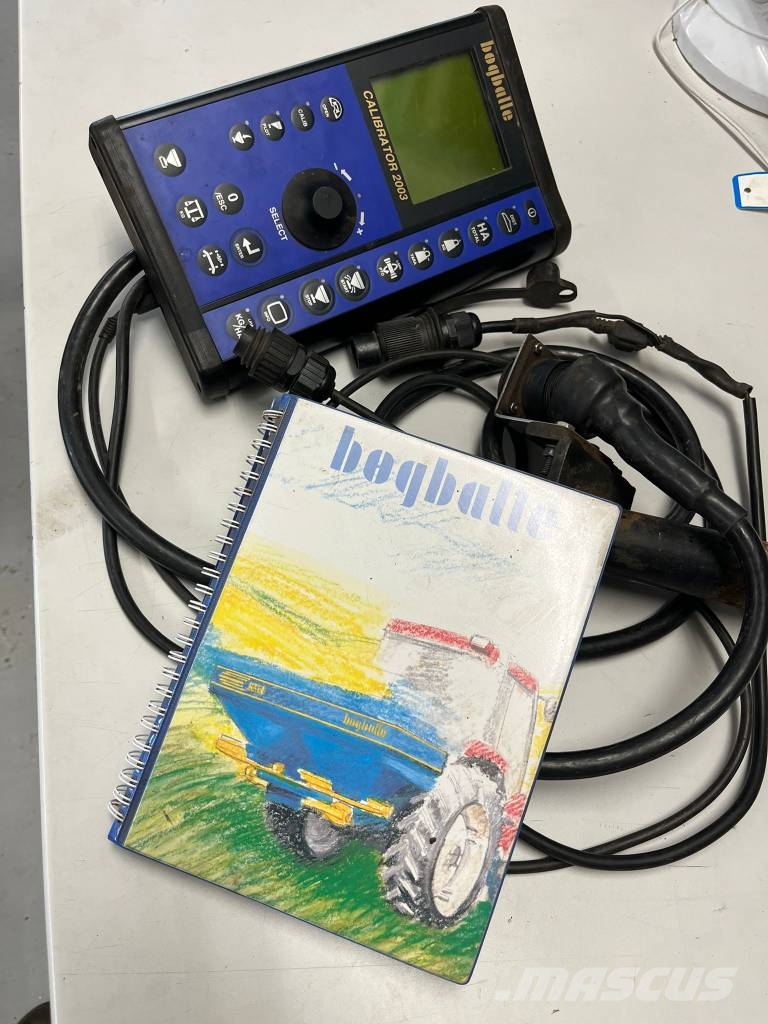 Bogballe EXWTrend ミネラル散布機