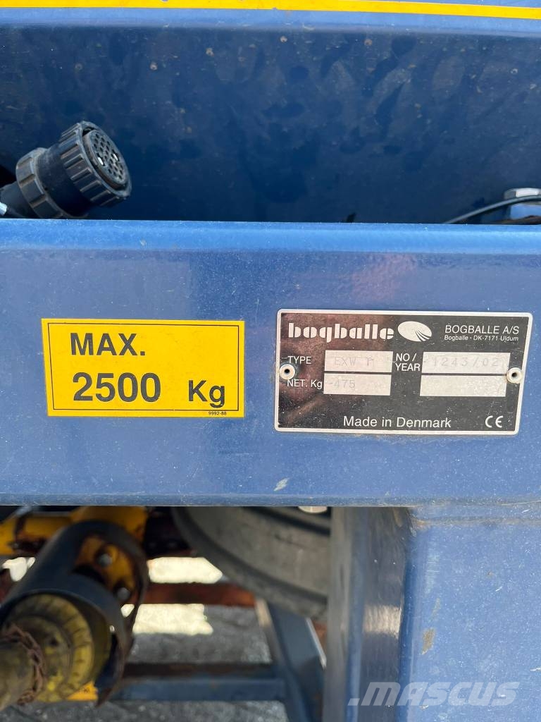 Bogballe EXWTrend ミネラル散布機