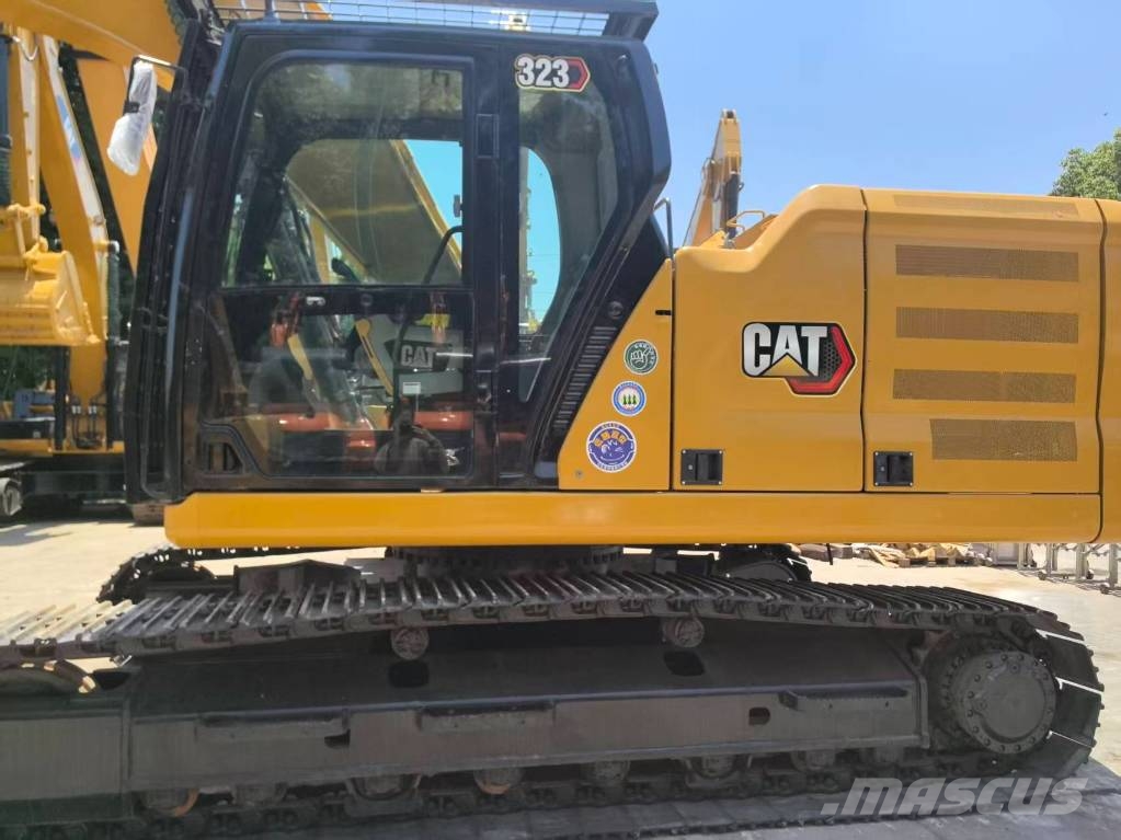 CAT 323 Pásová rýpadla