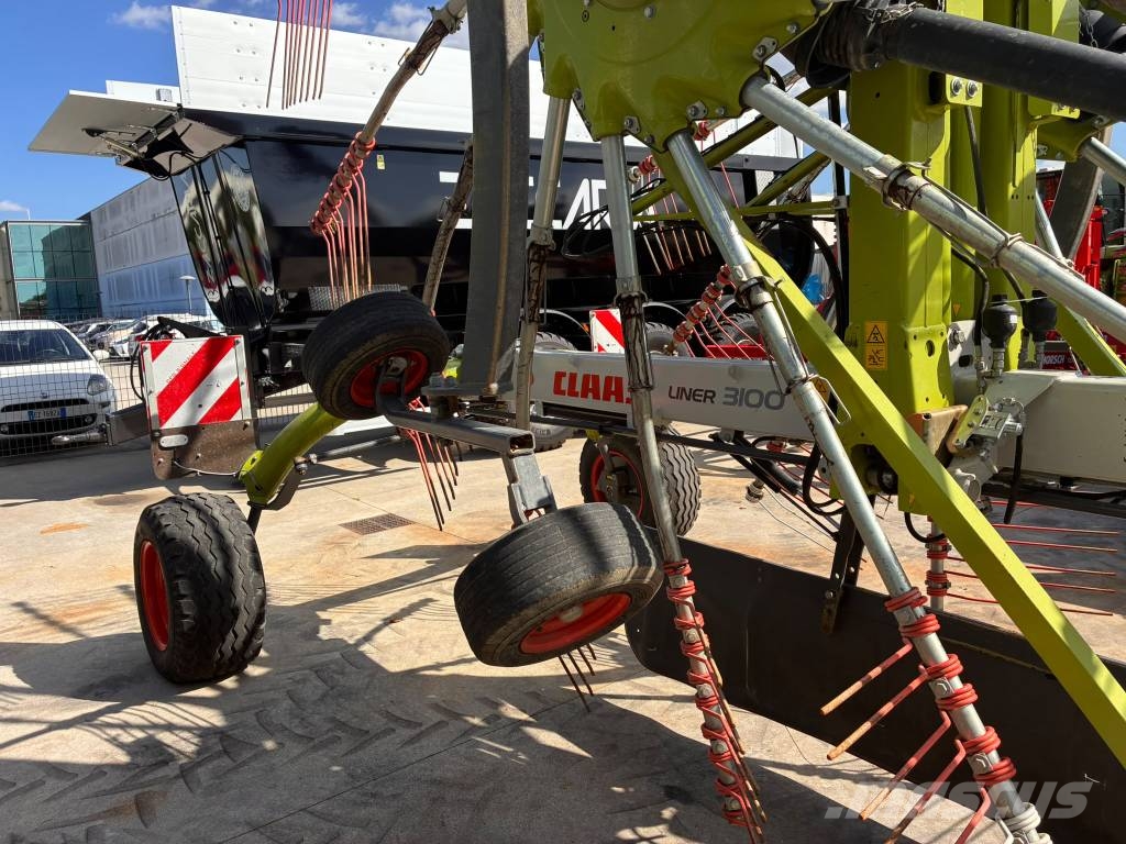 CLAAS Liner 3100 مكابس وميبسات التبن