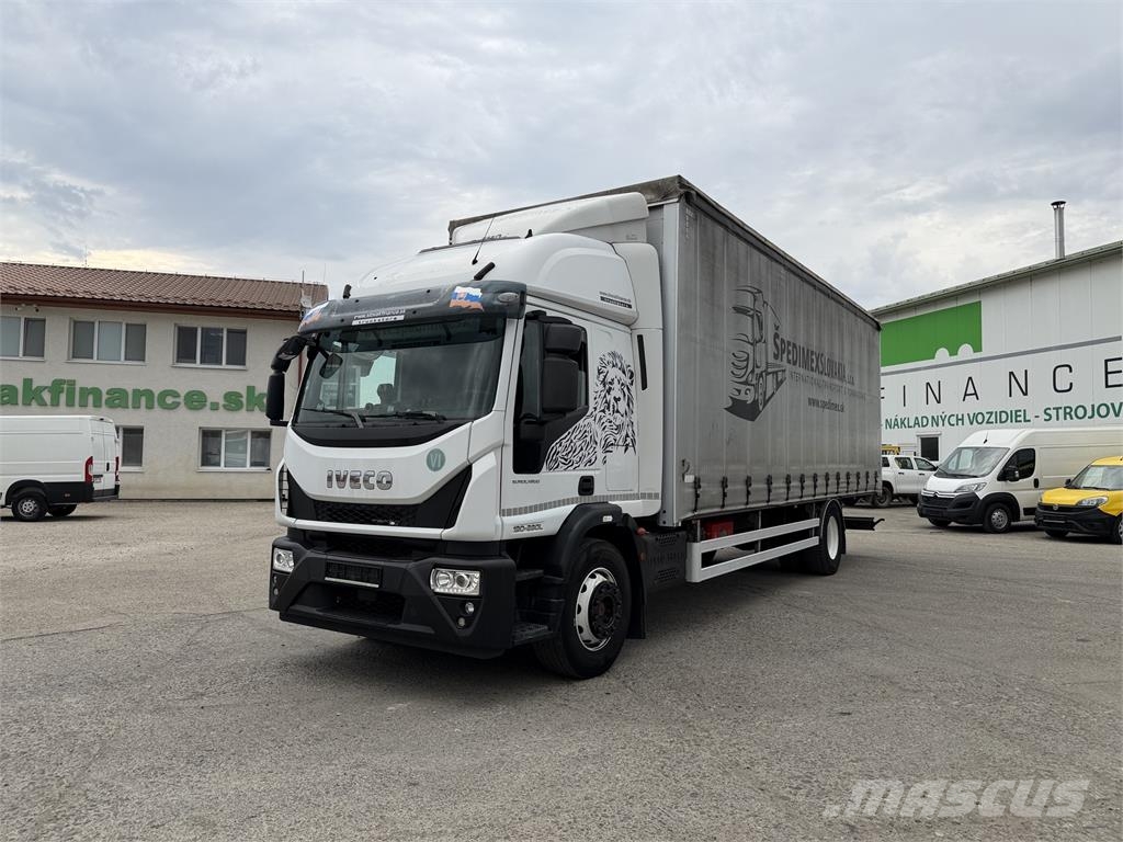 Iveco Iný model VIN 821 Camiones de caja de lona