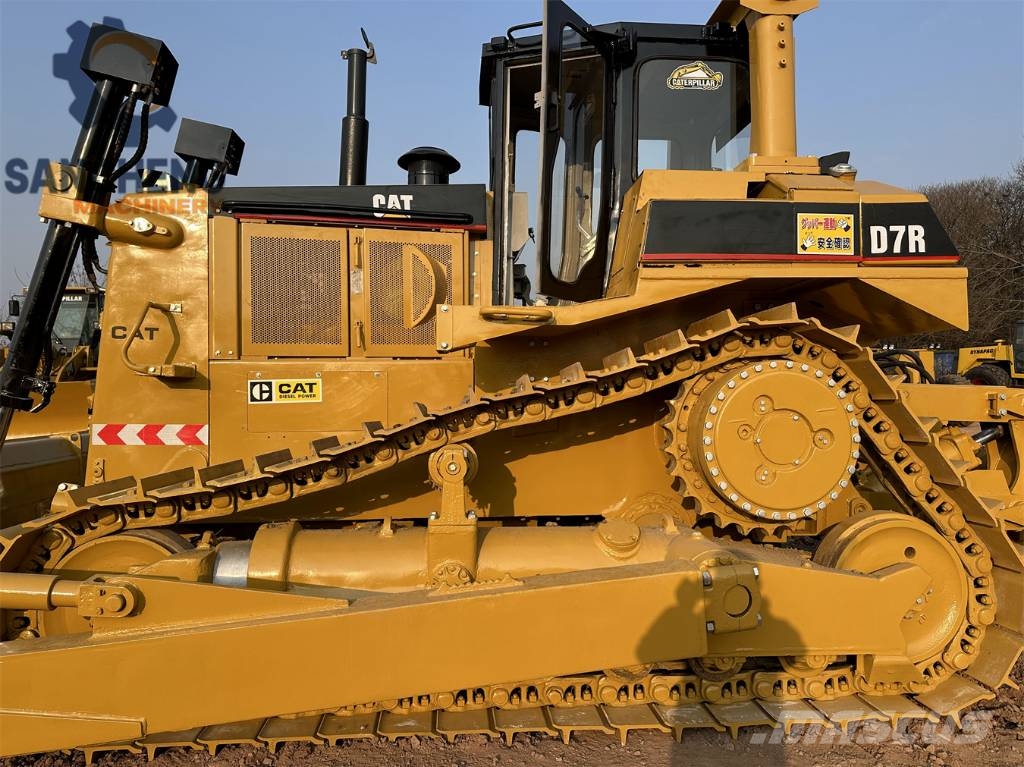CAT D7R Гусеничные бульдозеры
