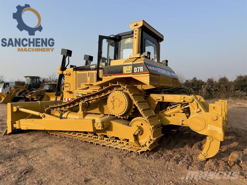 CAT D7R Гусеничные бульдозеры