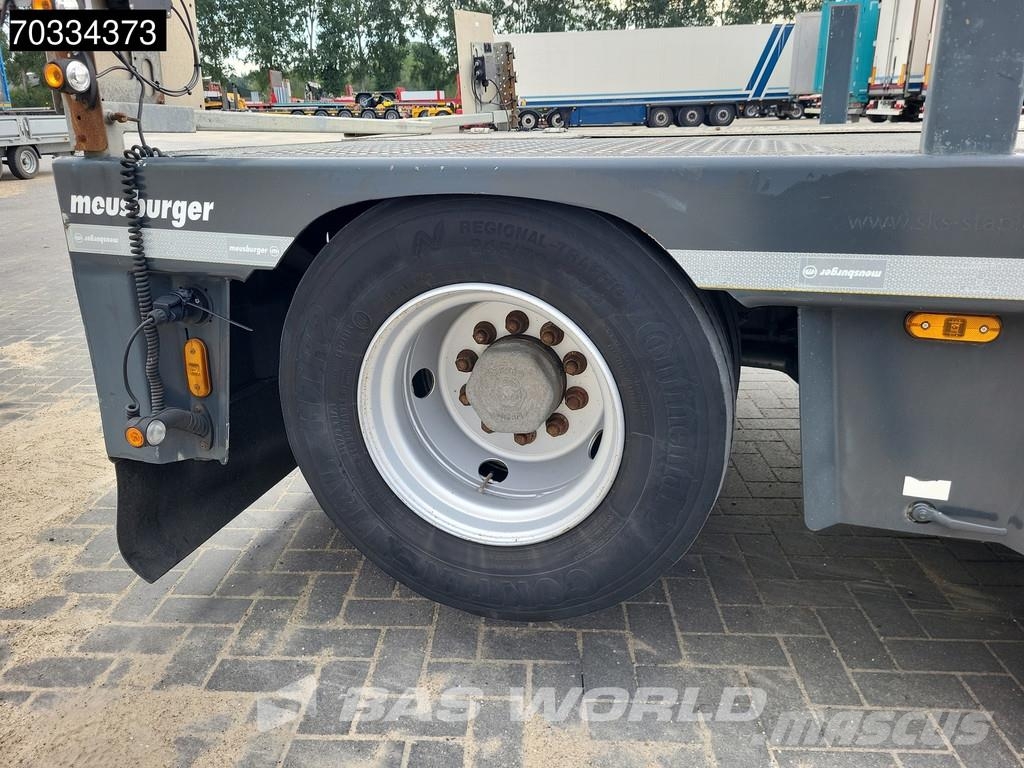 Meusburger MTS-3 3 axles Gooseneck Extendable Steering Axle نصف مقطورة مسطحة منخفضة