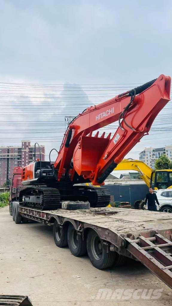 Hitachi ZX 210 履带挖掘机