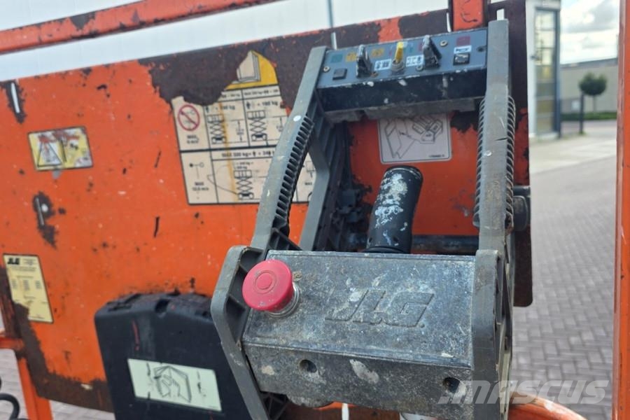 JLG 3246ES Electric, 11.7m Working Height, 320kg Capac Schaarhoogwerkers