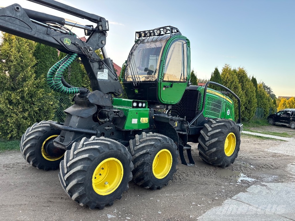 John Deere 1070 E Harwestery