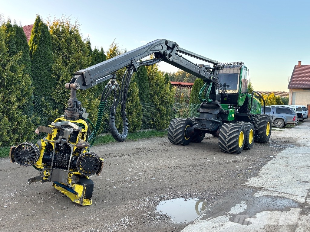 John Deere 1070 E Harwestery