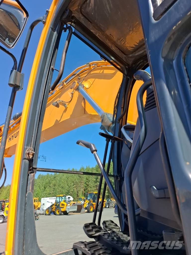 Hyundai HX235 LCR Roomikekskavaatorid