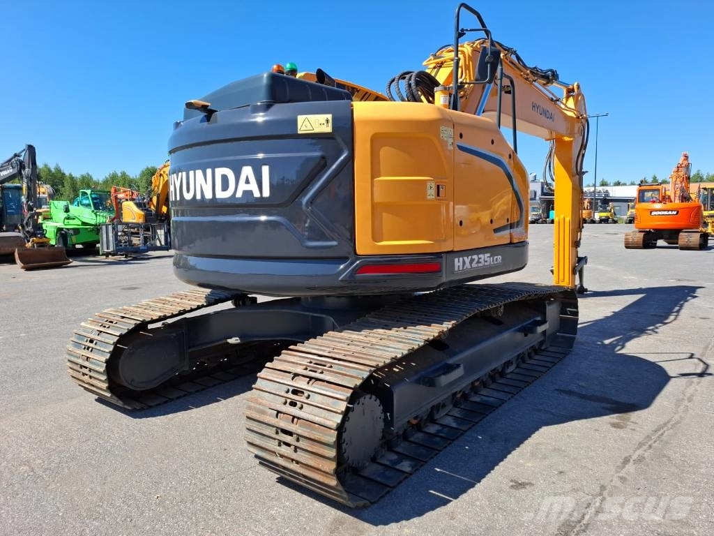 Hyundai HX235 LCR Roomikekskavaatorid