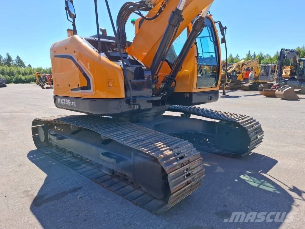 Hyundai HX235 LCR Roomikekskavaatorid