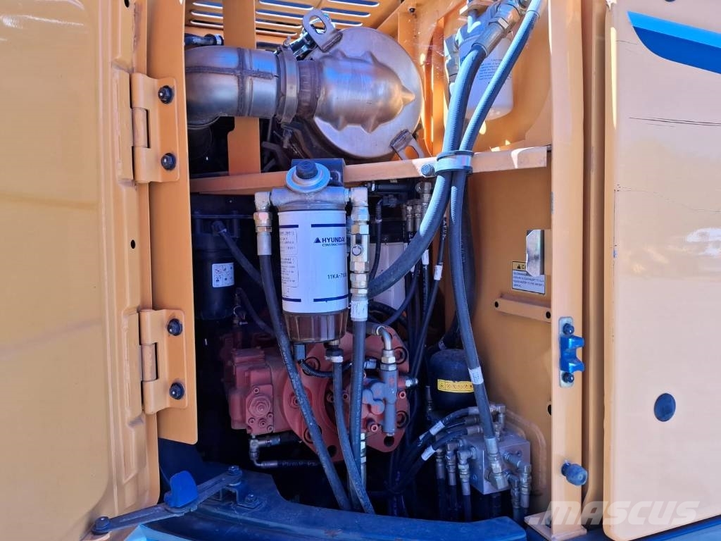 Hyundai HX235 LCR Roomikekskavaatorid