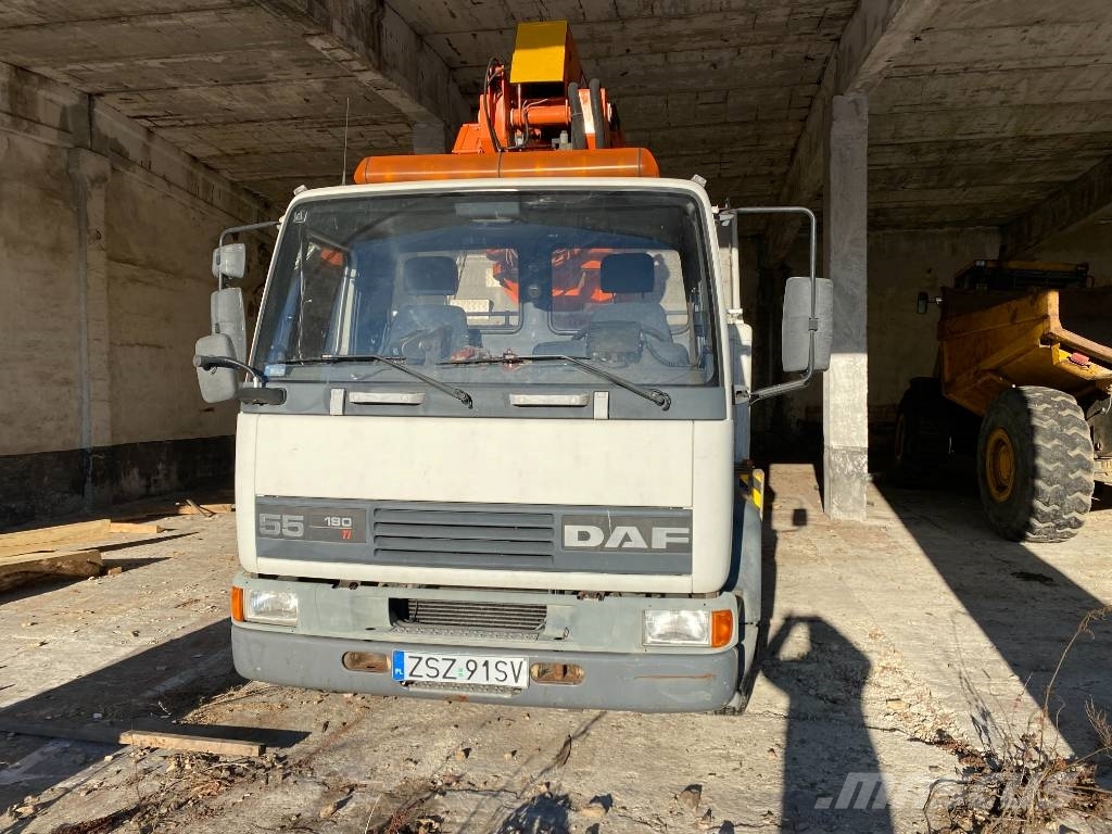 DAF AE55CE Vlečne dvižne ploščadi