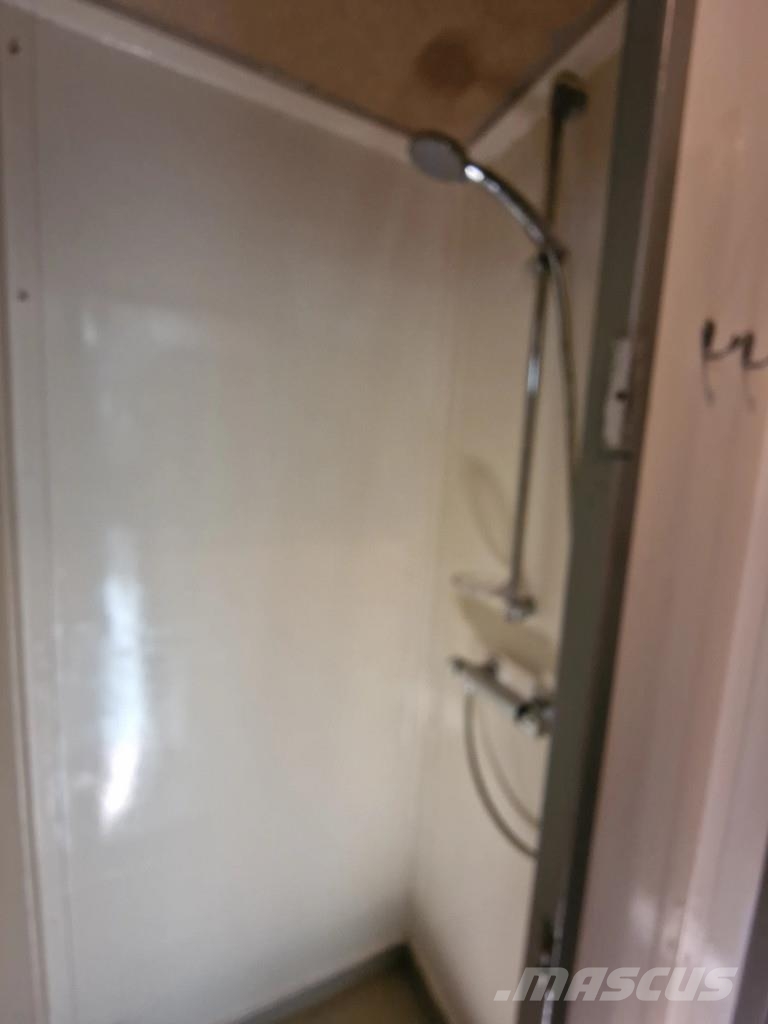 Vogelzang 913- Camper trailer - 8 bed - Bar - Shower/Toilet Polprikolice zabojniki