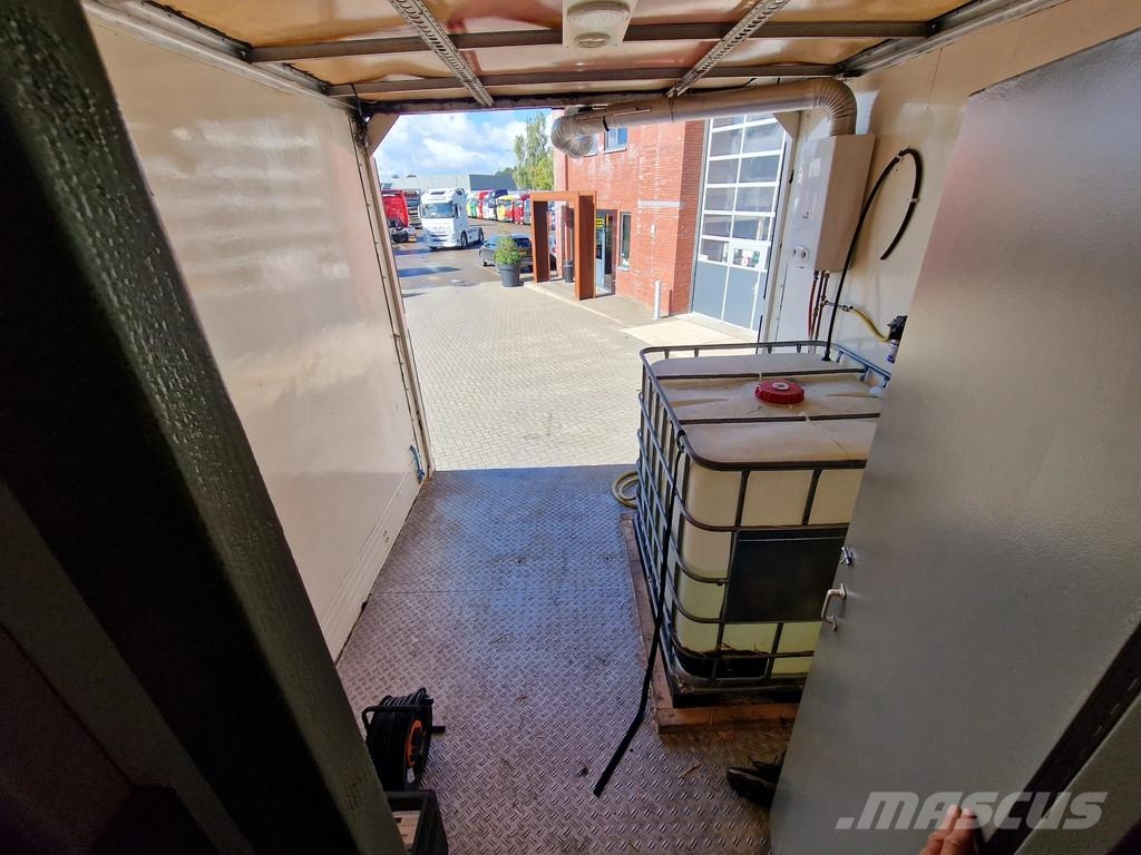 Vogelzang 913- Camper trailer - 8 bed - Bar - Shower/Toilet Polprikolice zabojniki